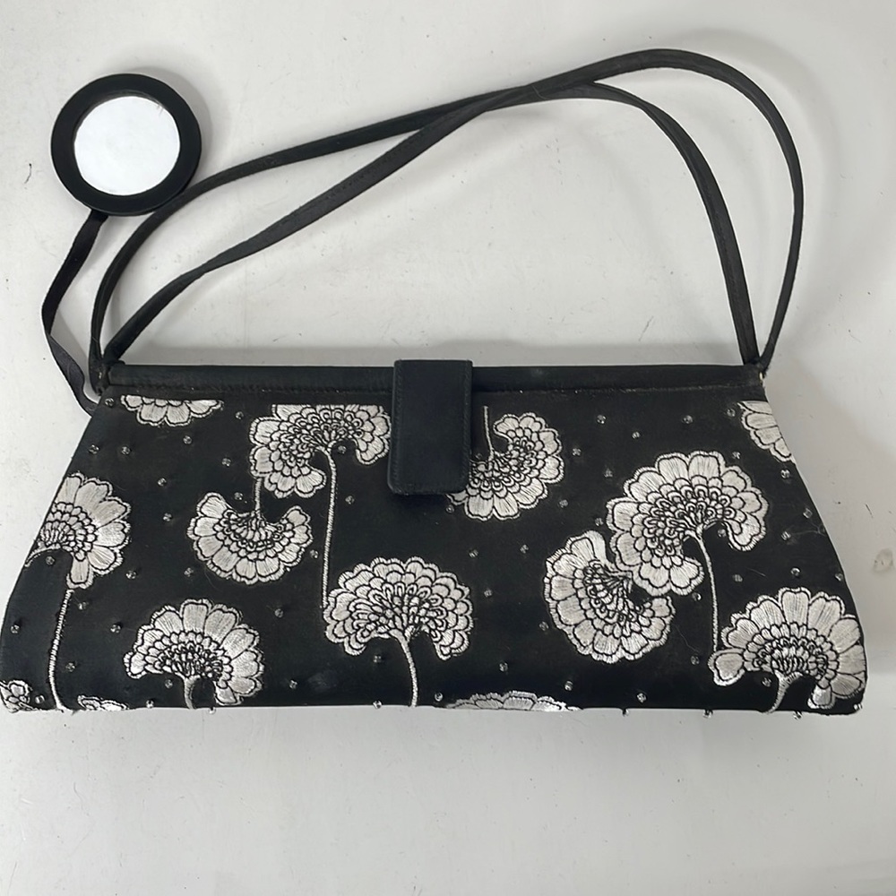 Valerie Stevens beaded and Embroidered evening purse